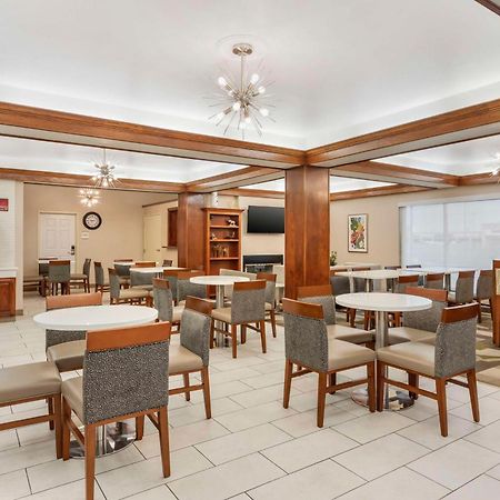 Best Western Plus Riata Браунууд Екстериор снимка