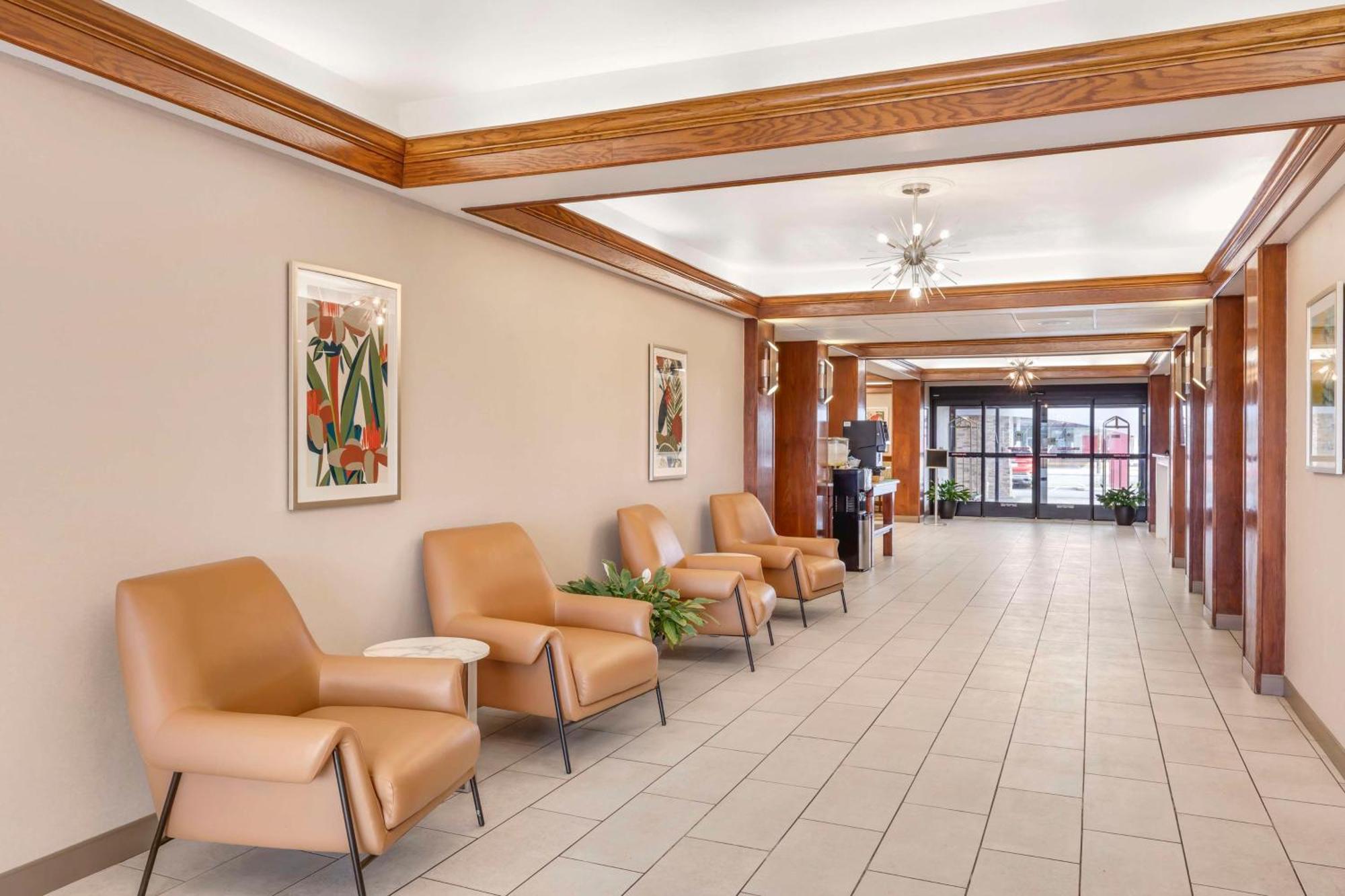 Best Western Plus Riata Браунууд Екстериор снимка